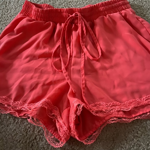 Junior Shorts - Picture 2 of 4